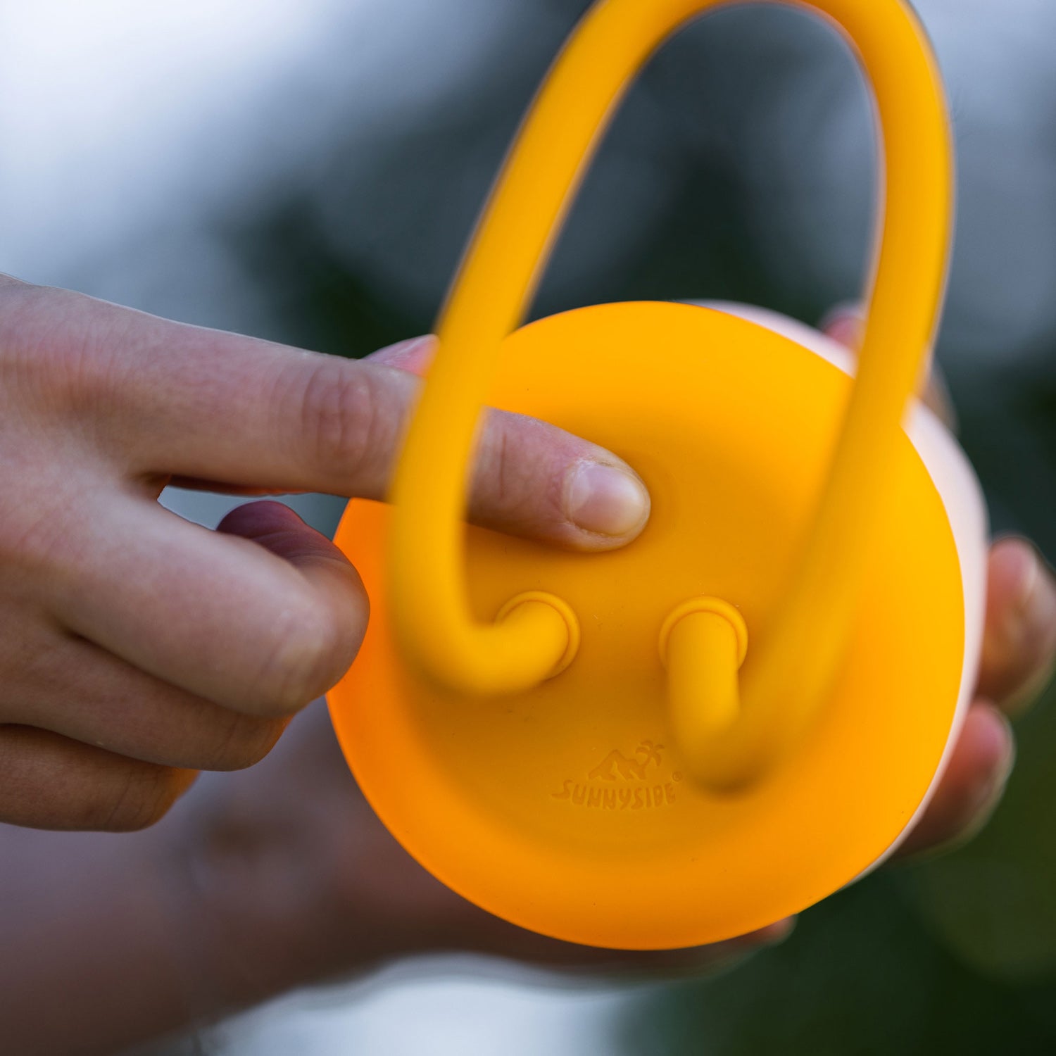 FLOPPY Feature: Einhandbedienung, stufenlos dimmbar