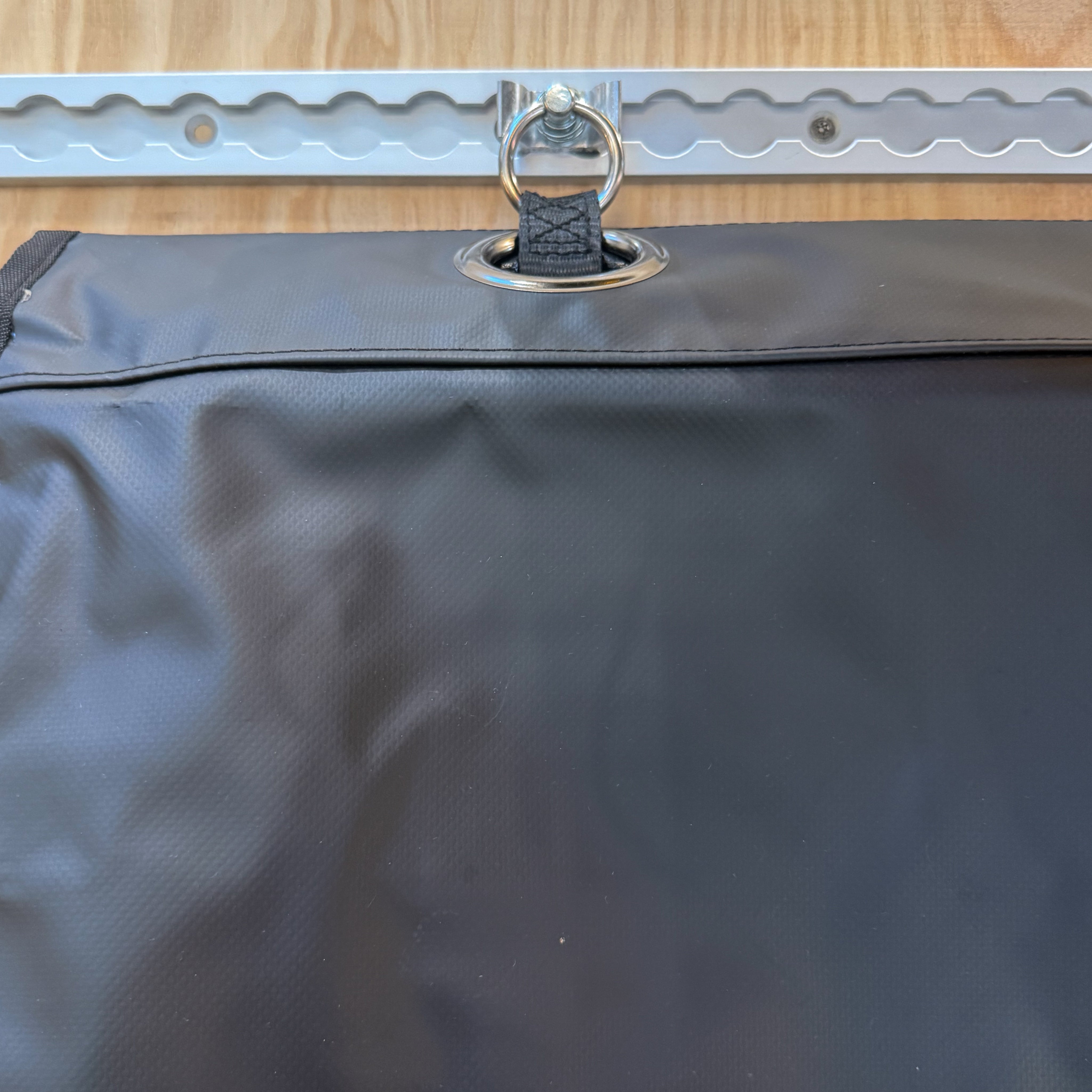 LAMA - RUCKSACK FÜR FAHRZEUGE - THE SUNNYSIDE