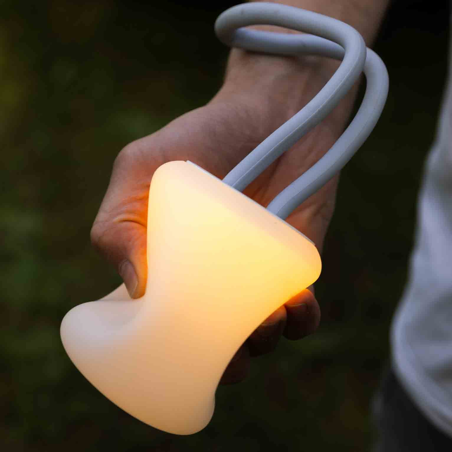 The Camplight - Silicone lantern with rechargeable battery