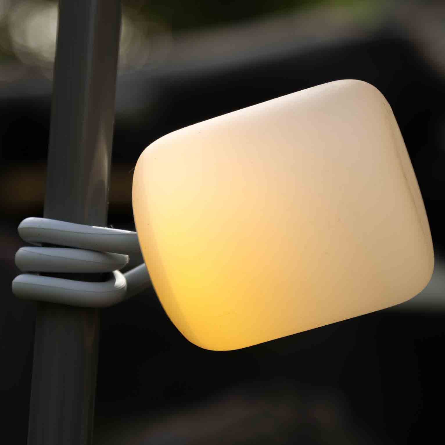 The Camplight - Silicone lantern with rechargeable battery