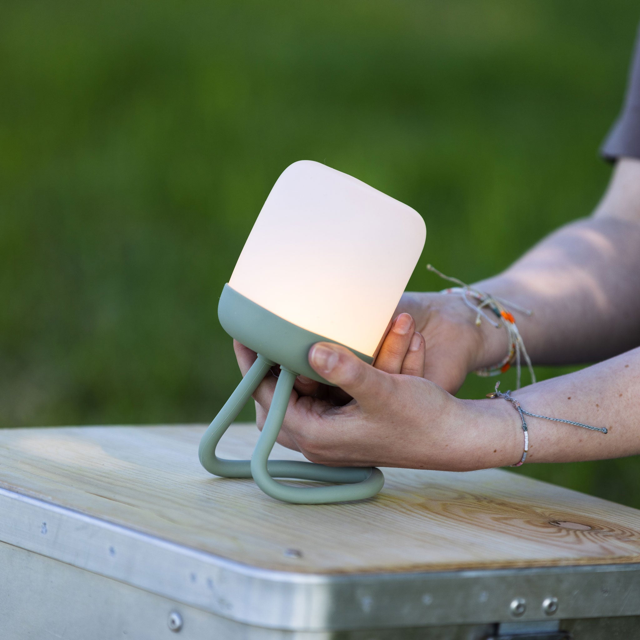 The Camplight - Silicone lantern with rechargeable battery
